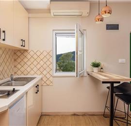 3 Bedroom Villa in Uvala Ljubljeva near Trogir, sleeps 6-7